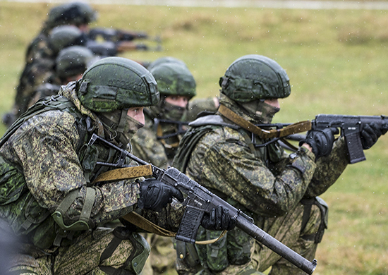 Каждый пятый военнослужащий по призыву в военной базе ЮВО в Абхазии желает стать контрактником - «Минобороны»