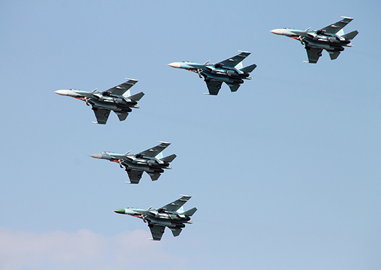 Летчики объединения ВВС и ПВО Южного военного округа провели тренировку воздушного парада 9 мая в Ростове-на-Дону - «Минобороны»