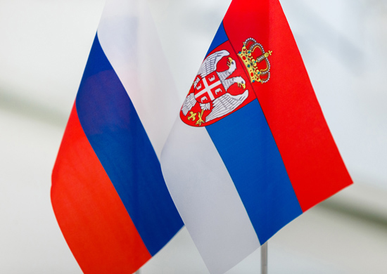 Министр обороны Сербии поблагодарил главу российского военного ведомства за помощь, оказываемую российскими военнослужащими в борьбе с коронавирусной инфекцией на территории республики - «Минобороны»