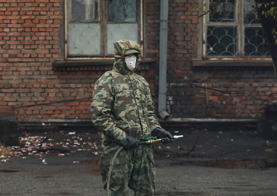 Подразделения РХБ защиты ЮВО провели дезинфекцию научно-исследовательского института в Северной Осетии - «Минобороны»