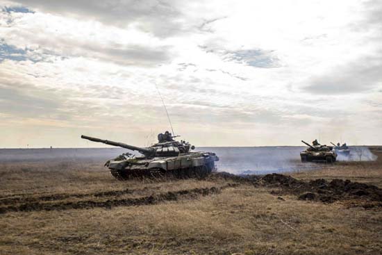 В Воронежской области прошли боевые стрельбы танковых и мотострелковых подразделений общевойсковой армии ЗВО - «Минобороны»