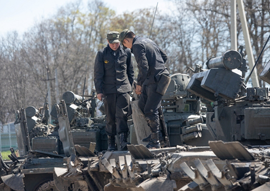 Военнослужащие ЮВО досрочно перевели более тысячи единиц вооружения и военной техники на летний режим эксплуатации - «Минобороны»