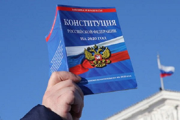 Депутат Госдумы призвал дать возможность жителям Донбасса проголосовать за Конституцию РФ. «Госдума»