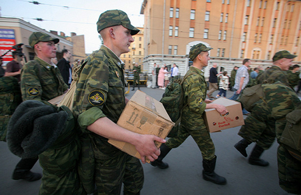 Депутаты возьмут под контроль призыв в армию. «Минобороны»