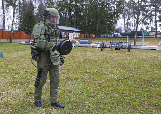 Для инженерных войск разрабатывается переносной радиолокатор с улучшенными характеристиками поиска взрывоопасных предметов - «Минобороны»