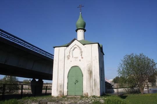 Приходите через год — Минкультуры не нашло средств для спасения Псковской часовни. «Минкультуры»