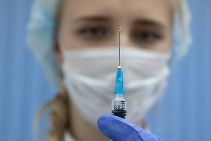 В России захотели запретить пускать детей без прививок в школы и детсады. «Совет Федерации»