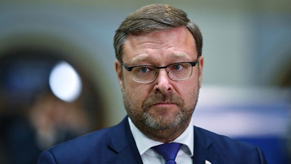 В Совфеде осудили продажу защитных масок с символикой Победы. «Совет Федерации»