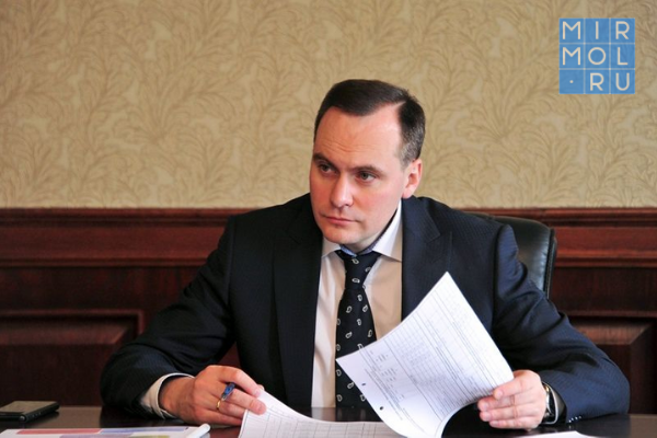 Артем Здунов провел совещание по.вопросам организации ЕГЭ.в.Дагестане&nbsp «Минздрав»