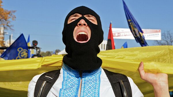 "Диктат меньшинства". Политолог об антироссийских акциях на Украине - «МИД России»