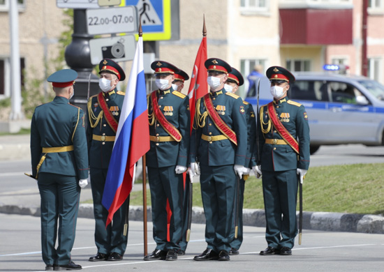 На площади Победы города Южно-Сахалинска состоялась генеральная репетиция военного парада - «Минобороны»