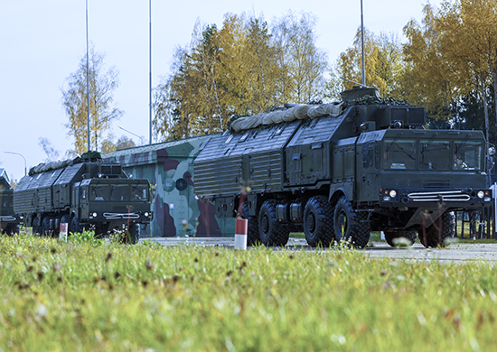 На военном параде в Республике Марий Эл представят технику сопровождения ПГРК «Ярс» - «Минобороны»