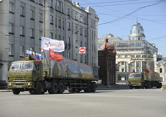 Парад Победы в Екатеринбурге откроет подвижная реконструкция событий Великой Отечественной войны - «Минобороны»