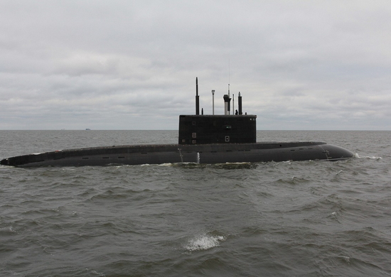 Подводная лодка «Ростов-на-Дону» Черноморского флота проходит черноморские проливы - «Минобороны»