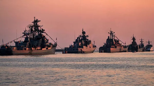 Пока вы.не.уснули: Украина потребовала денег за.Черноморский флот  «Совет Федерации»