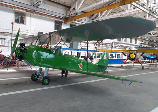 Шахтинский авиационно-ремонтный завод ДОСААФ восстановил макет самолета По-2 - «Минобороны»