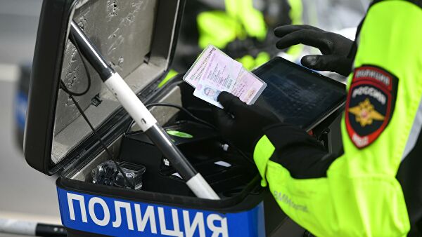 "Синие права". Предложен еще один способ борьбы с "пьяным" вождением - «Совет Федерации»