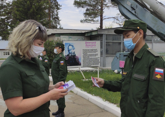 В Бурятии военные психологи ВВО проводят работу с новобранцами - «Минобороны»