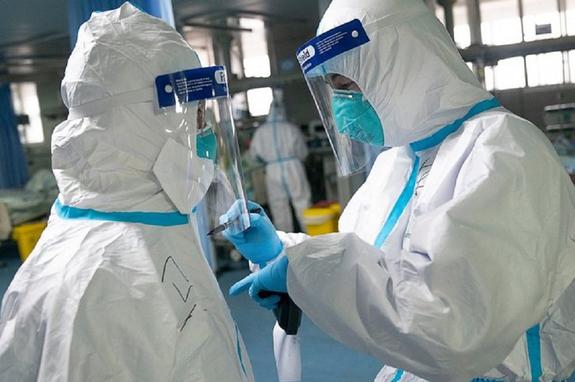 В Новосибирске около 80 сотрудников инфекционных госпиталей заразились коронавирусом. «Минздрав»