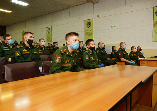 В Новосибирском соединении РВСН провели сборы с прибывшими лейтенантами - «Минобороны»