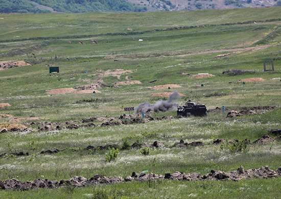 Военнослужащие армейского корпуса Черноморского флота приступили к боевым стрельбам в составе отделений - «Минобороны»