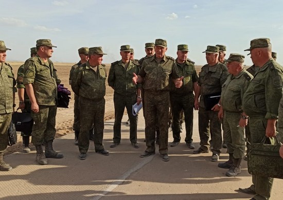 Командующий войсками ЮВО проверил готовность военных объектов в Астраханской области к проведению масштабных спецучений - «Минобороны»