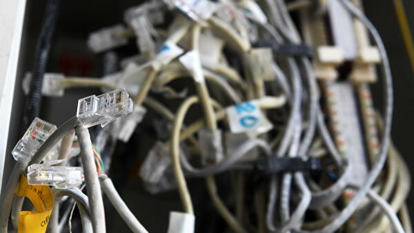 Минкомсвязь обсудит создание группировки спутников для быстрого интернета - «Совет Федерации»