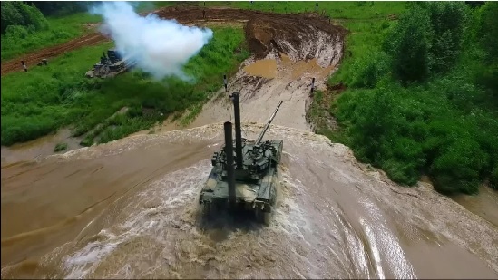 Свыше 250 танковых и мотострелковых экипажей ЗВО форсировали водную преграду в Московской и Нижегородской областях - «Минобороны»