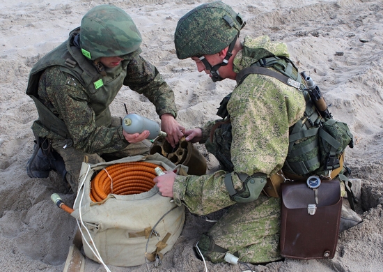 В армейском корпусе Балтийского флота начался полевой выход инженерных подразделений - «Минобороны»