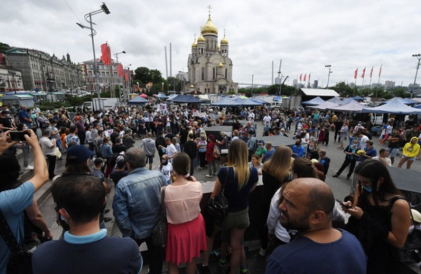 Власти в.Хабаровске призвали разойтись участников второй за.день акции в.поддержку Фургала&nbsp «Минздрав»