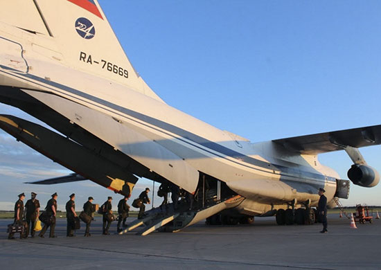 Военкомат Башкирии впервые на самолетах отправил призывников к местам несения службы - «Минобороны»