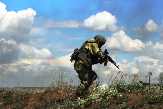 Военные в ходе учения предотвратили захват оружия и боеприпасов в ночное время в Республике Тыва - «Минобороны»