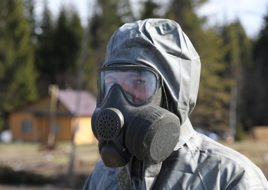 Более 500 объектов военной инфраструктуры дезинфицируют химики ЗВО перед новым периодом обучения - «Минобороны»