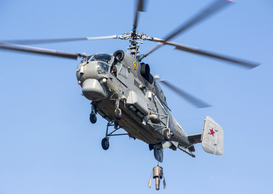 Экипажи корабельных вертолетов морской авиации Балтийского флота отработали групповые полеты в Калининградской области - «Минобороны»