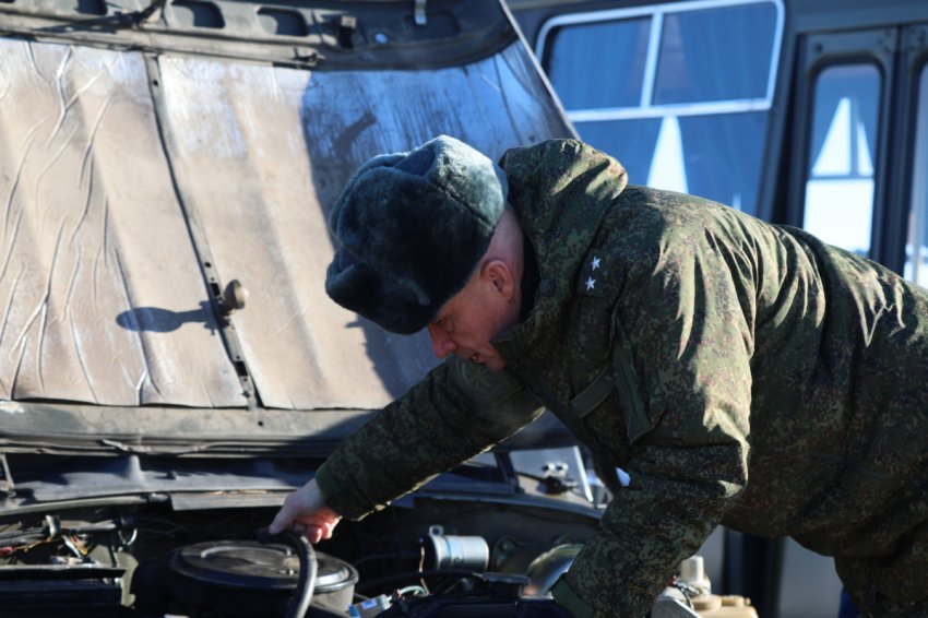 Вооружение и спецтехнику дальневосточного авиационного соединения перевели на зимний режим эксплуатации - «Минобороны»