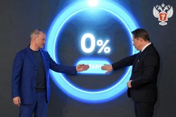 Михаил Мурашко и Герман Греф представили новое отечественное приложение «Худеем на здоровье» - «Минздрав РФ»